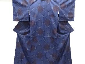 亀甲模様織り出し十日町紬着物